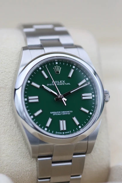 Rolex Oyster Perpetual 124300