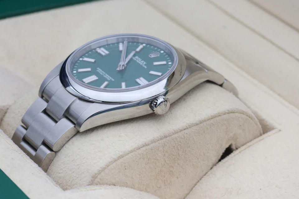 Rolex Oyster Perpetual 124300