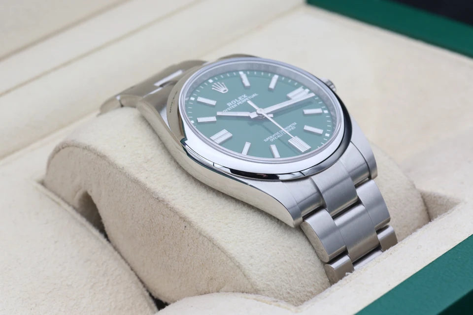 Rolex Oyster Perpetual 124300